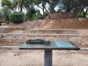 Maqueta del Palacio del Real ya en su ubicación junto a las ruinas